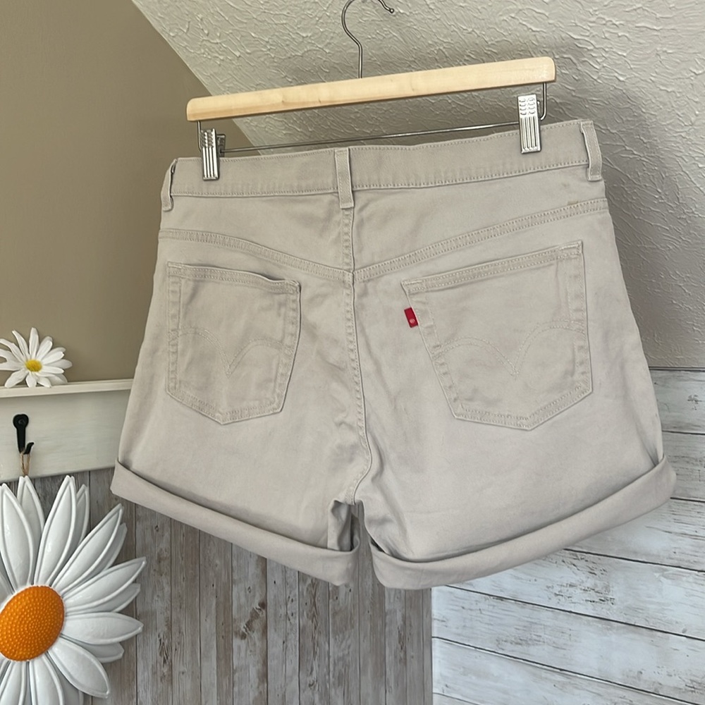 Levi’s Khaki Shorts, Women’s Size 12